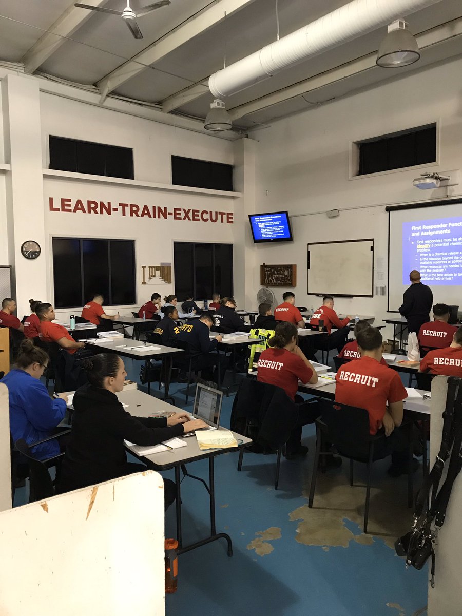 Scfrdtraining's tweet photo. Last nights @staffcofire Vol Fire Academy began their Hazardous Materials class. https://t.co/oDPCA9upPg