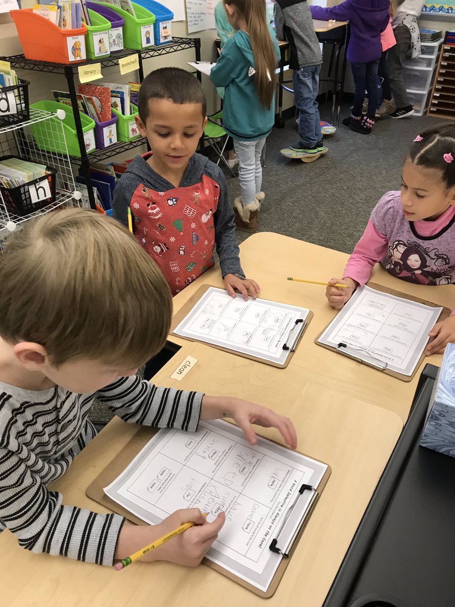 MrsJohns1st's tweet photo. LOVED this Phonics celebration! We used everything we know about word parts and letter sounds to solve new words. These word detectives collected so much evidence! @ZwinkKISD #ZwinkFamily https://t.co/RA4HXr5Up2