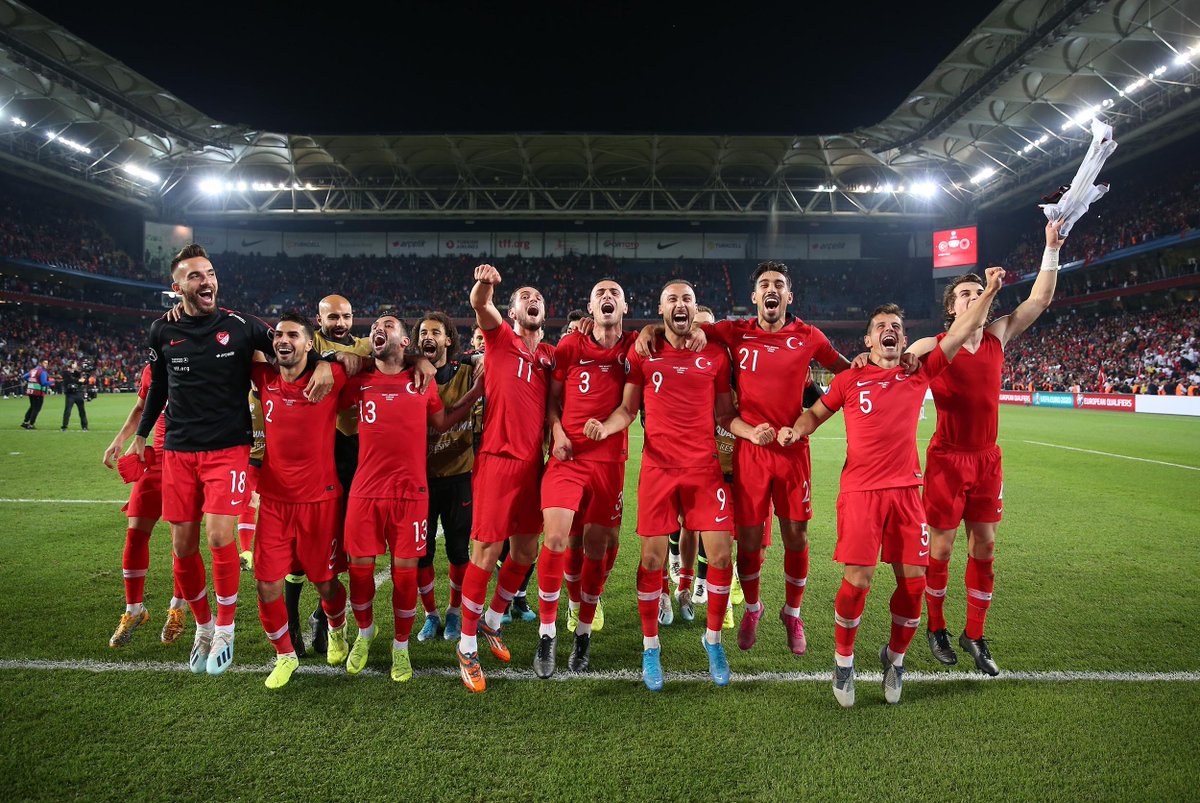 Fenerbahçe SK (@fenerbahce) on Twitter photo 🇹🇷 EURO 2020 Finallerindeyiz! Tebrikler <a href="/MilliTakimlar/">Türkiye #BizimÇocuklar 🇹🇷</a>, sizinle gurur duyuyoruz. 👏 🇹🇷 EURO 2020 Finallerindeyiz! Tebrikler <a href="/MilliTakimlar/">Türkiye #BizimÇocuklar 🇹🇷</a>, sizinle gurur duyuyoruz. 👏