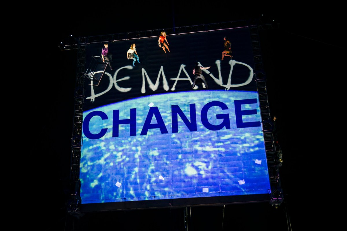 As The World Tipped. An astonishing performance that you need to see by Wired Aerial Theatre. Photographed at Wentworth Woodhouse for <a href="/GreatPlace_WE/">Great Place Wentworth & Elsecar</a> <a href="/Wentworth_House/">Wentworth Woodhouse</a> #WEWonderNoir #festival @wiredaerial #eventphotography #theatre