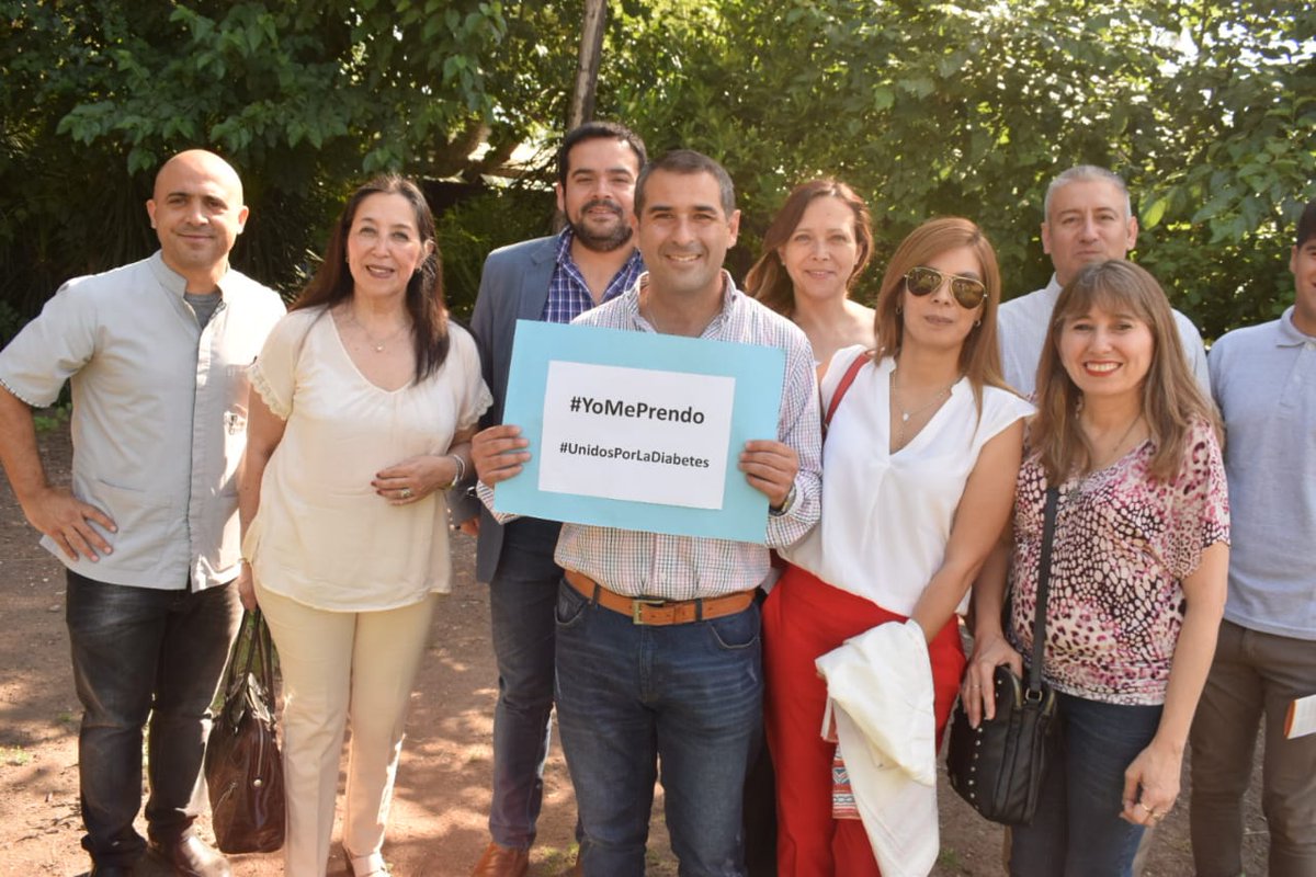 Minsaludlrj's tweet photo. Caminar juntos hacia el sol ☀para prevenir la Diabetes

En el día mundial de la Diabetes, nos sumamos al desafío propuesto por la Fundación Mundial de caminar juntos para sensibilizar sobre esta enfermedad. https://t.co/WIytrKNgCU https://t.co/RfaPd4dTR5