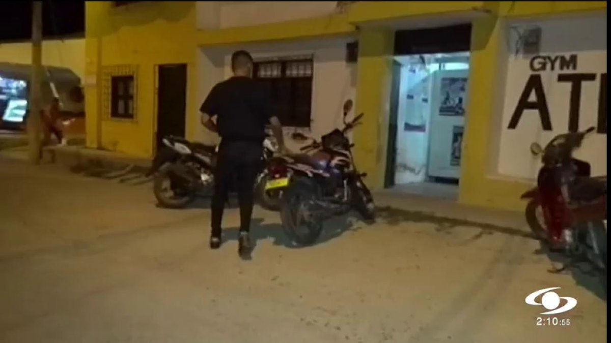 ¡No de papaya! Con esta campaña buscan que dueños de motocicletas no descuiden su vehículo http://noticiascaracol.com