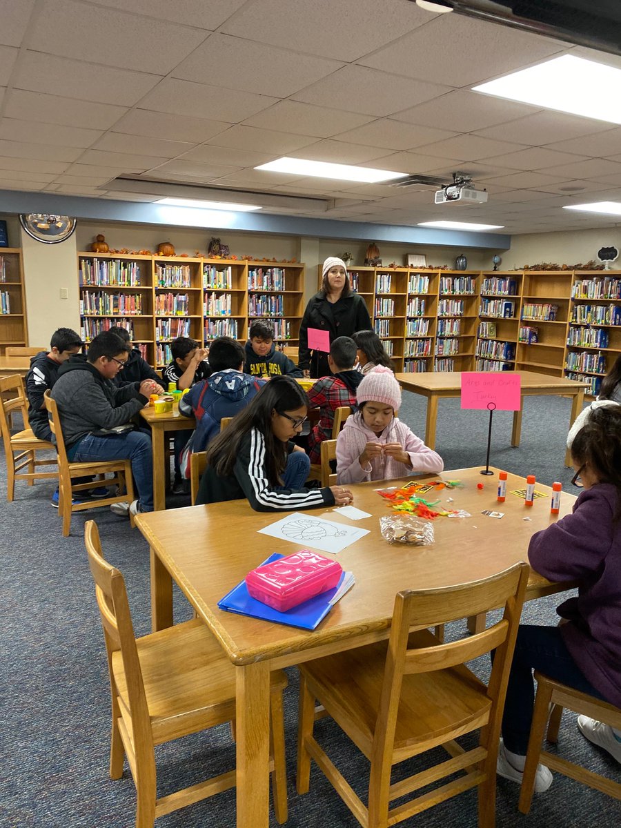 MireyaLibrarian's tweet photo. Popular lunch-time, hang out place in the Coakley Library!  Games, play dough, arts, coloring, and best of all, friendships!  I love my Coakley students.  #HCISDReads https://t.co/jlkT9pEmmy