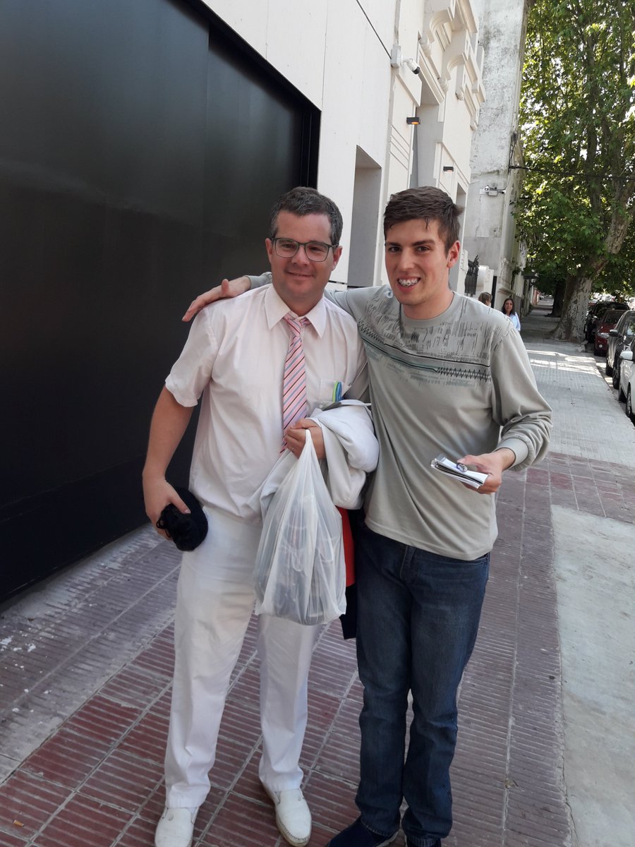 sebaalex2010's tweet photo. @sebaalex2010  CON PABLO FABREGAT https://t.co/fNId0L8ye2