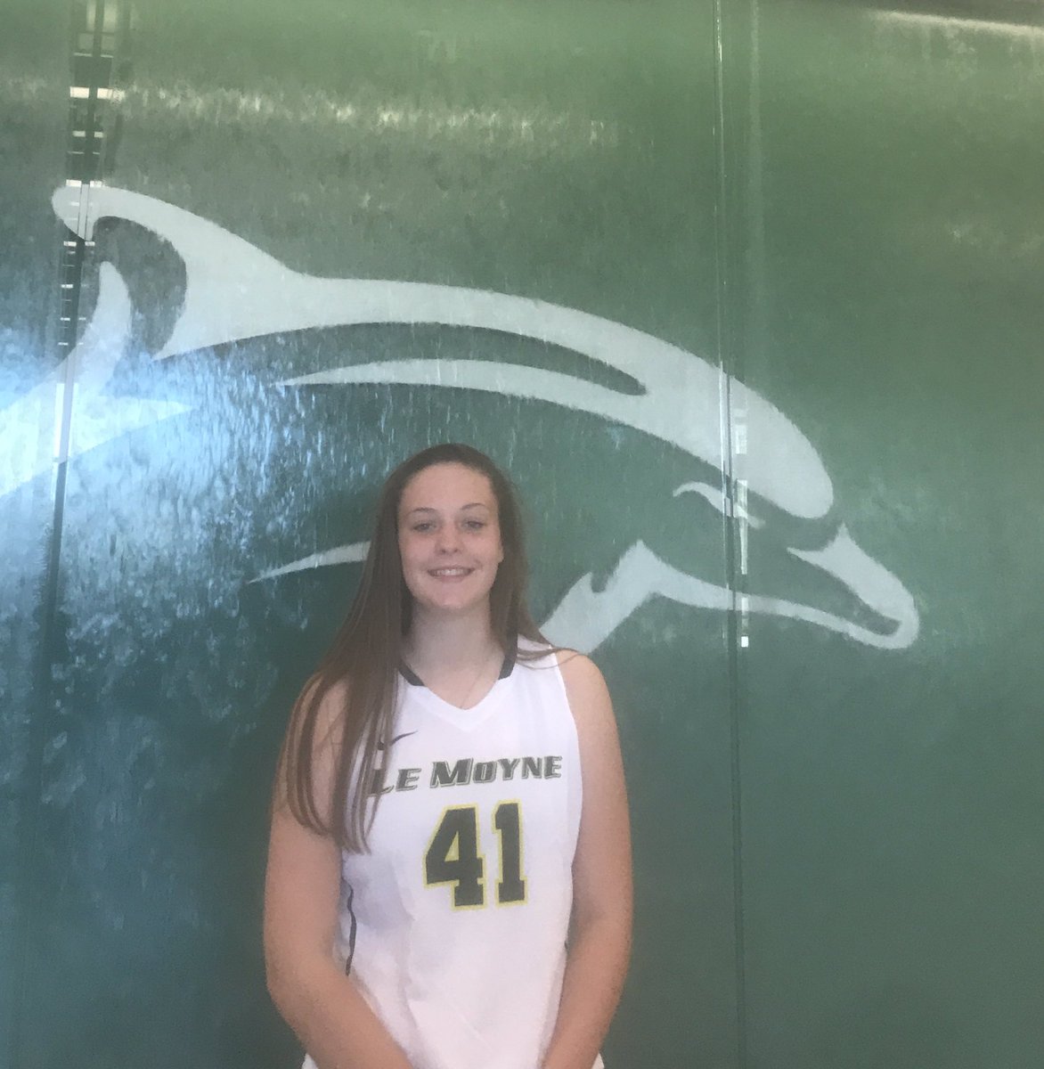 LeMoyneWBB's tweet photo. All signed 📝 and sealed! Please help us welcome our ✌️newest ‘Phins to the Phamily,
Halea Eaton and Haedyn Roberts!!
Welcome Halea and Haedyn!🐬🏀
#PhinPham
#HART
#AllinAlloneAllDolphins https://t.co/fIIZ3n6Qic