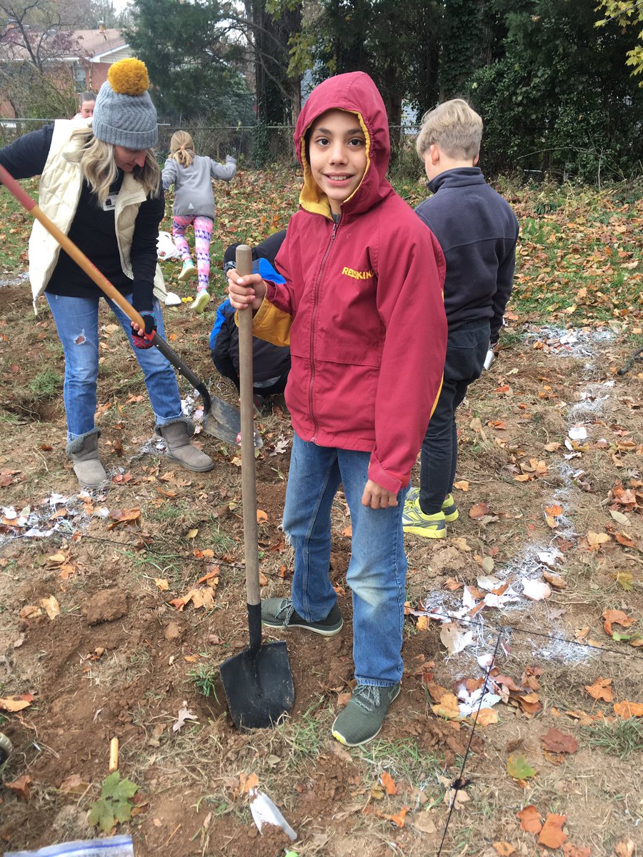MsSwanton5th's tweet photo. These little archaeologists buried their handmade artifacts today! Tomorrow they will dig up and analyze another class’s artifacts! https://t.co/pJ5gGOmqPT