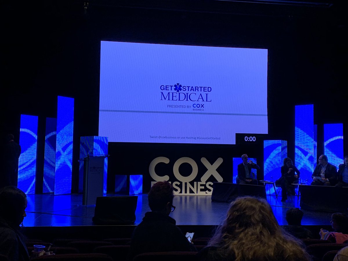 PaulPhillips702's tweet photo. Get Started Medical presented by @coxbusiness is about to kickoff #GeauxGetStarted https://t.co/jaDdS08bnA