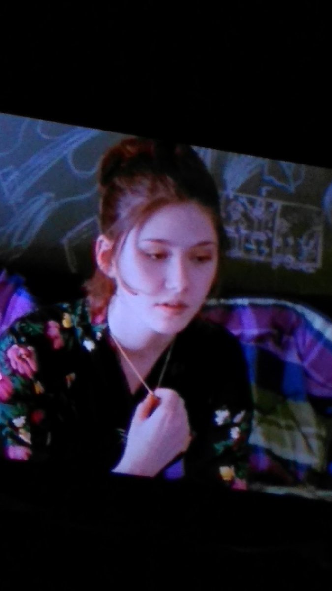 meg121186's tweet photo. Totally forgot @JewelStaite was in an episode of So Weird!!! Can we get Flash Forward on Disney+ please?!?! #SOWEIRD #DisneyPlus https://t.co/EOjfXKEqOe