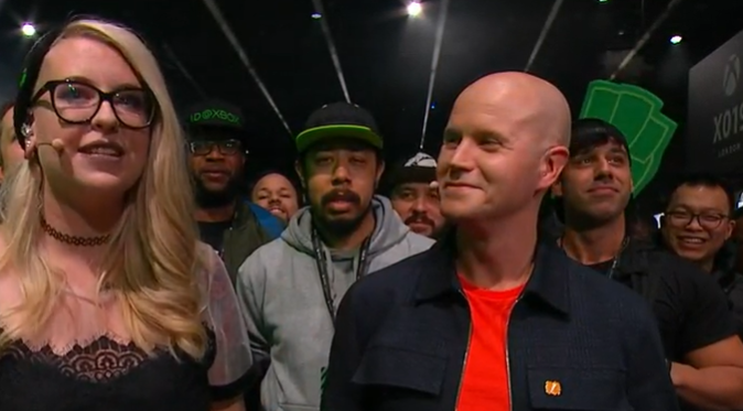 vonrepublic's tweet photo. That man in the middles expression had me 😂😂😂 #X019 https://t.co/oQdHchMp4C