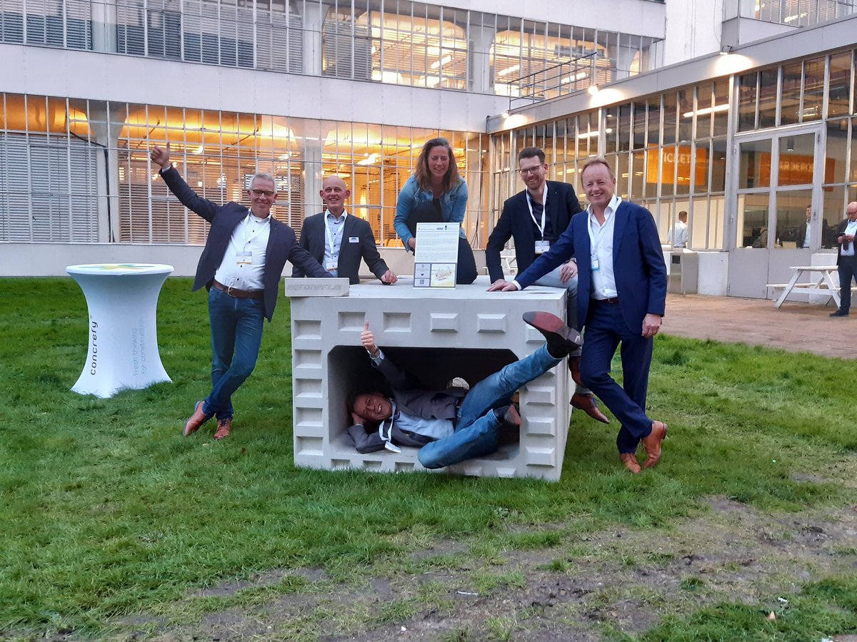 Het Circulaire Viaduct, gebouwd door samenwerkingspartners @Spanbeton , <a href="/Rijkswaterstaat/">Rijkswaterstaat</a> en <a href="/vhb/">vhb</a> infra heeft de Betonprijs gewonnen in de categorie Circulair! #circulairviaduct #dusduurzaam #VanHattumEnBlankevoort #DitIsOokVolkerWessels #Trots
vhbinfra.nl/nl/over-ons/ni…