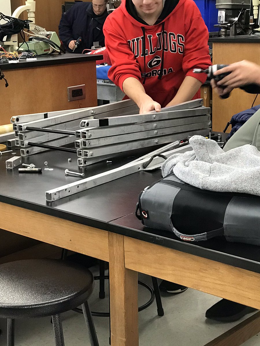 WarrenRobotics's tweet photo. @NorthWarrenHS R.I.P. Cob 1 🙏, but is a candy dispenser on the way? https://t.co/WsWI3bGNsI