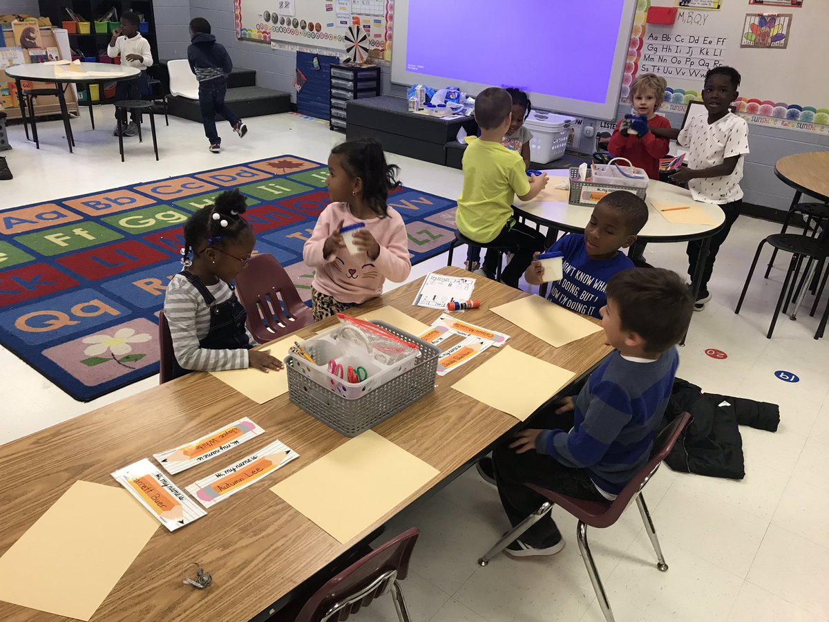 RKnight00's tweet photo. @MeganEberhardt1 We did too! The kids had a blast doing something from the past. https://t.co/5kmrAJC4Zj
