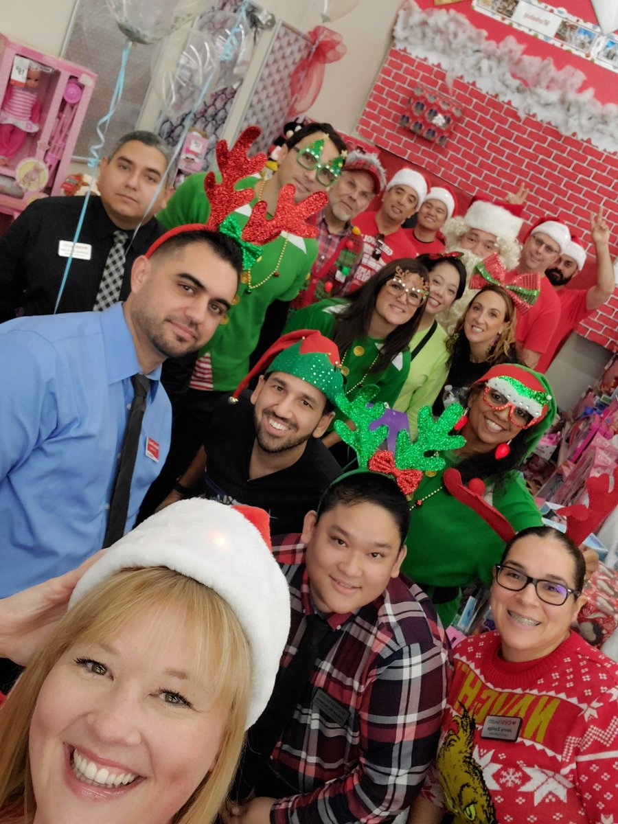 MhoangCVS's tweet photo. Reindeer Run co tinues...Amazing uob to the team at 9617! #R64 #D11 #Collaboration #EngagedTeams #Execution https://t.co/jZBCRcosDy