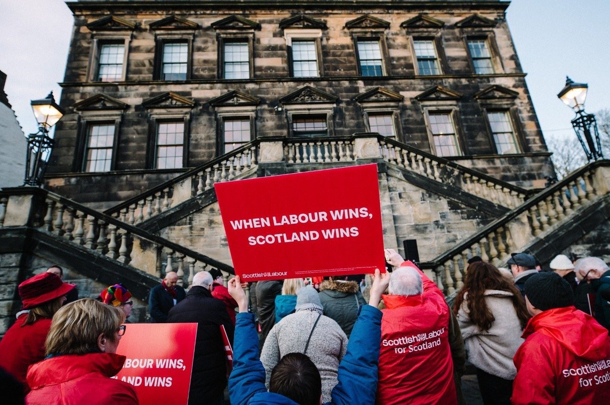 Scottish Labour (@scottishlabour) on Twitter photo 2019-11-14 20:49:15 Tories out, Labour in. With us? RT👇🏻 Tories out, Labour in. With us? RT👇🏻