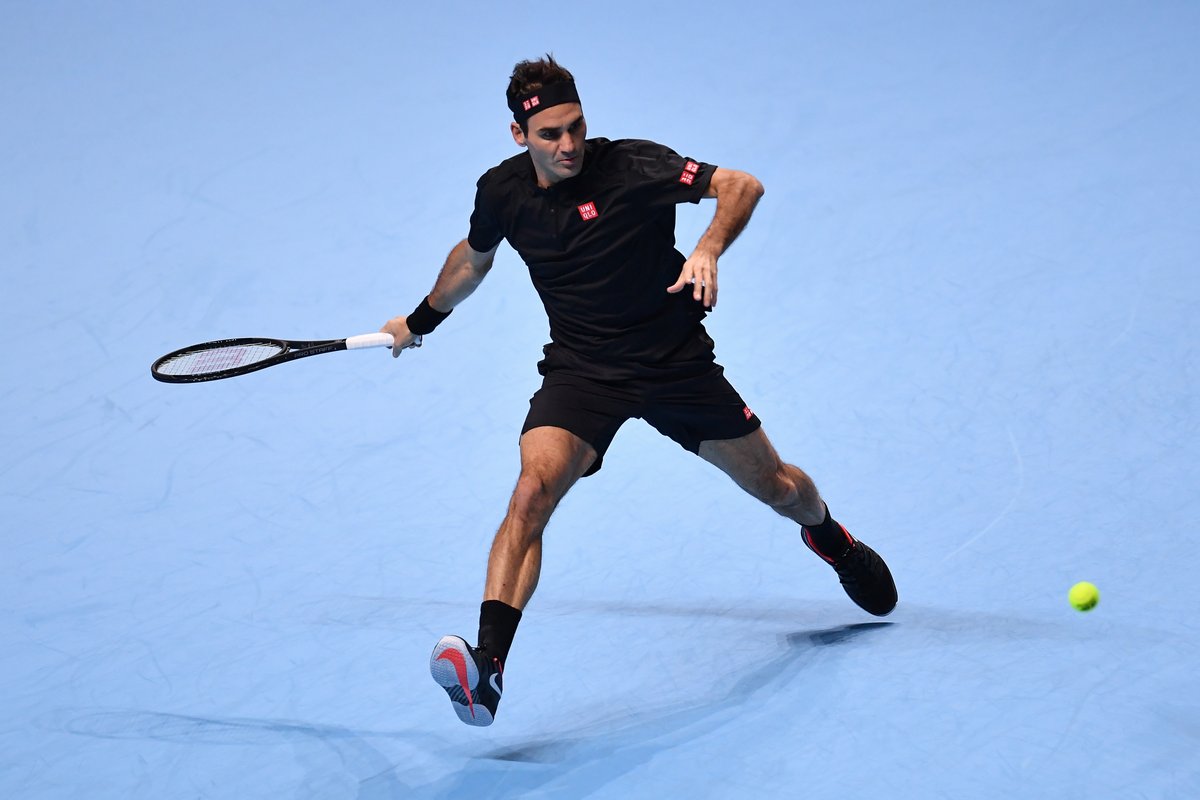atptour's tweet photo. HUGE start for @rogerfederer 💪

The six-time champion has taken the first set 6-4 over @DjokerNole. #NittoATPFinals https://t.co/AGDVAYQxvv
