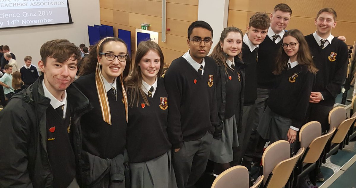PSNeasain's tweet image. Well done to our Sixth Year science quiz team who represented the school in the @IrishSciTeach quiz for #ScienceWeek2019. Thanks to Mr Seaver for supporting the students at the quiz tonight!