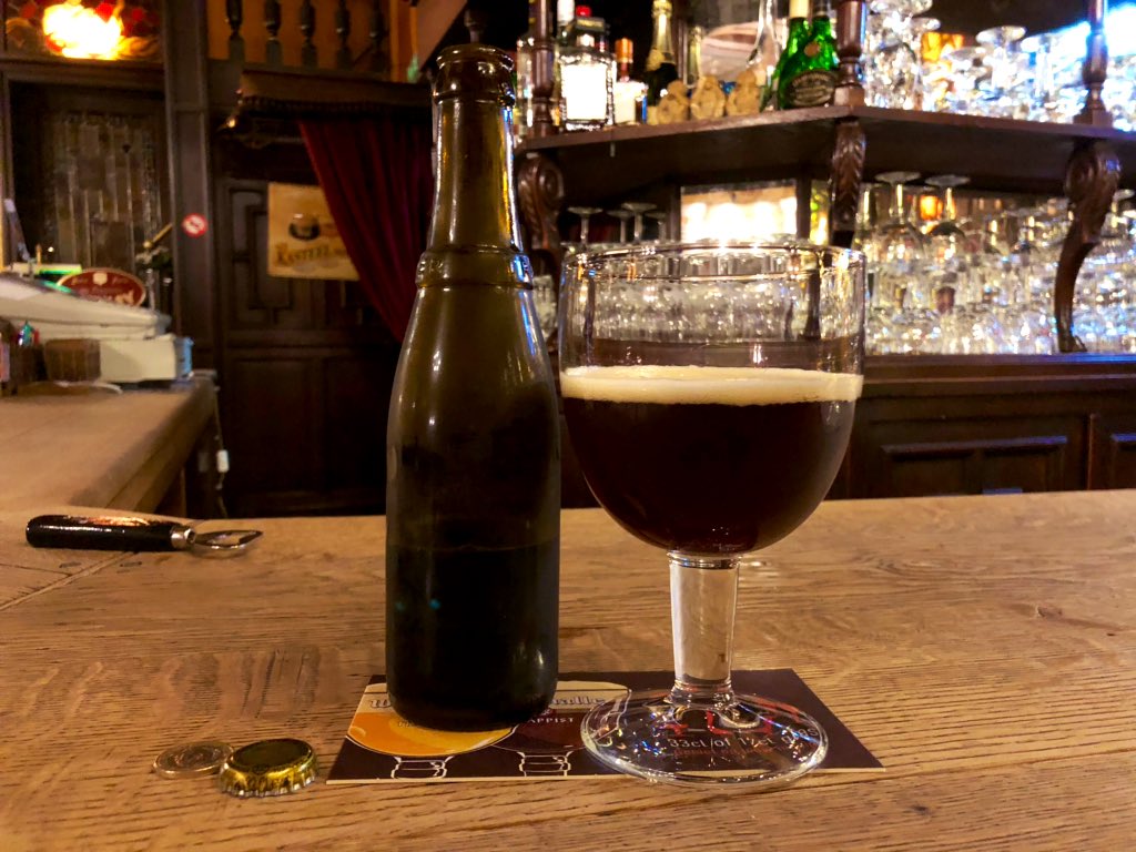 mraible's tweet photo. Happy to have found the #1 rated Belgian Quad in the world! 😋🍻
The Trappist Westvleteren 12. Also know as "Westy 12." Kudos to @sogrady for knowing where to find it.
#BelgianBeer #BeerHeaven #Westy12 🇧🇪 https://t.co/C2ULVX8oFV