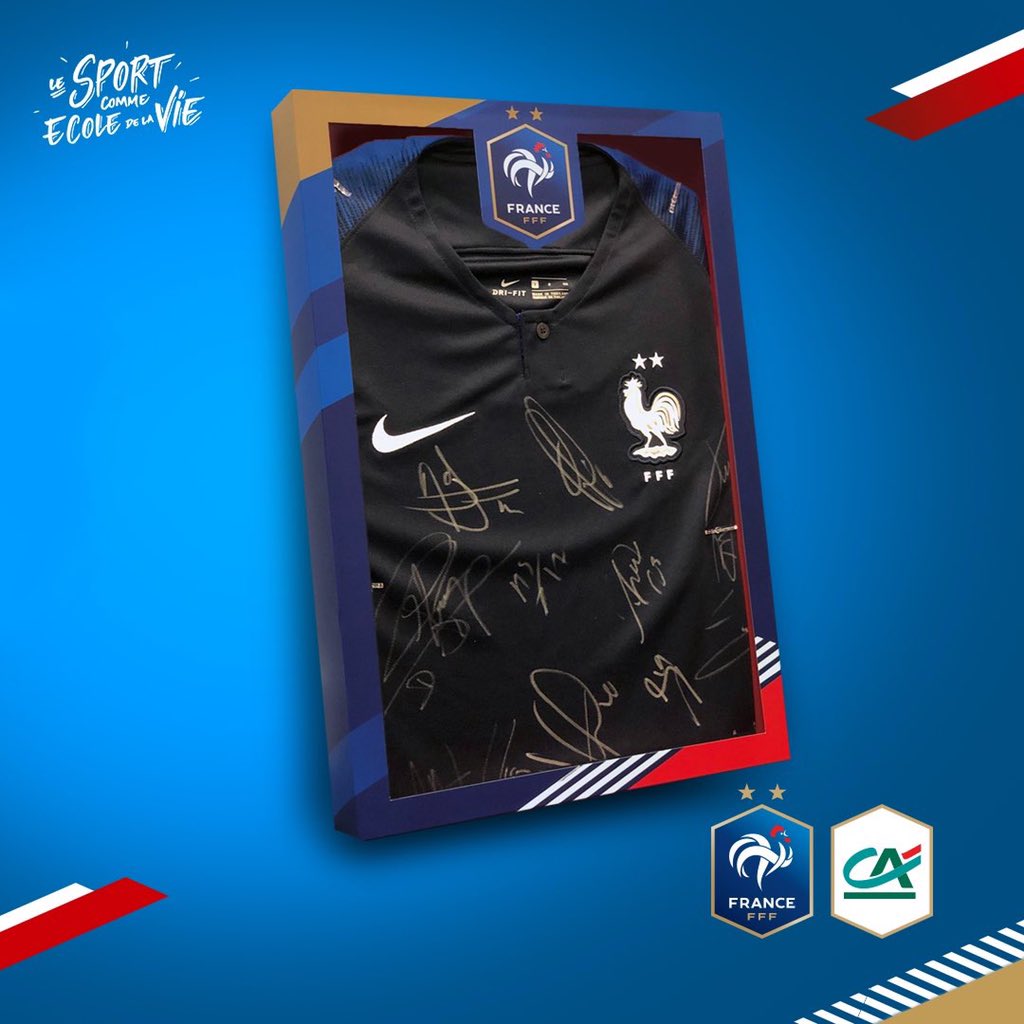 tousuncotefoot's tweet photo. 🎁 Pour fêter la qualification des Bleus, nous mettons en jeu un nouveau maillot dédicacé par les joueurs de l’@equipedefrance ! ✍️

🔁 RT + FOLLOW pour participer 

🍀 TAS le 18 novembre🔥 https://t.co/aDvy5G7LMG
