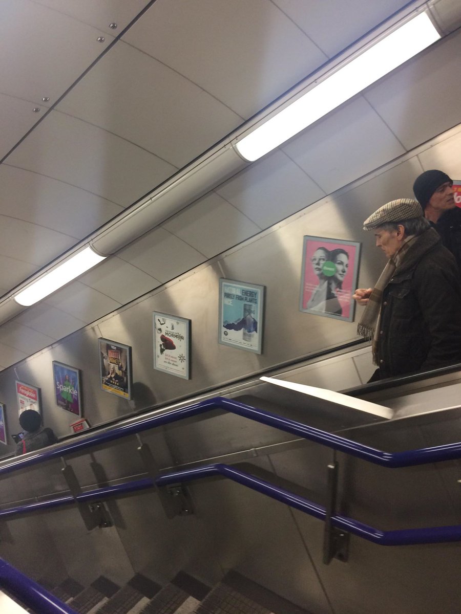 duke_of_code's tweet image. Found you at Bond Street station #FindFiverr !!!