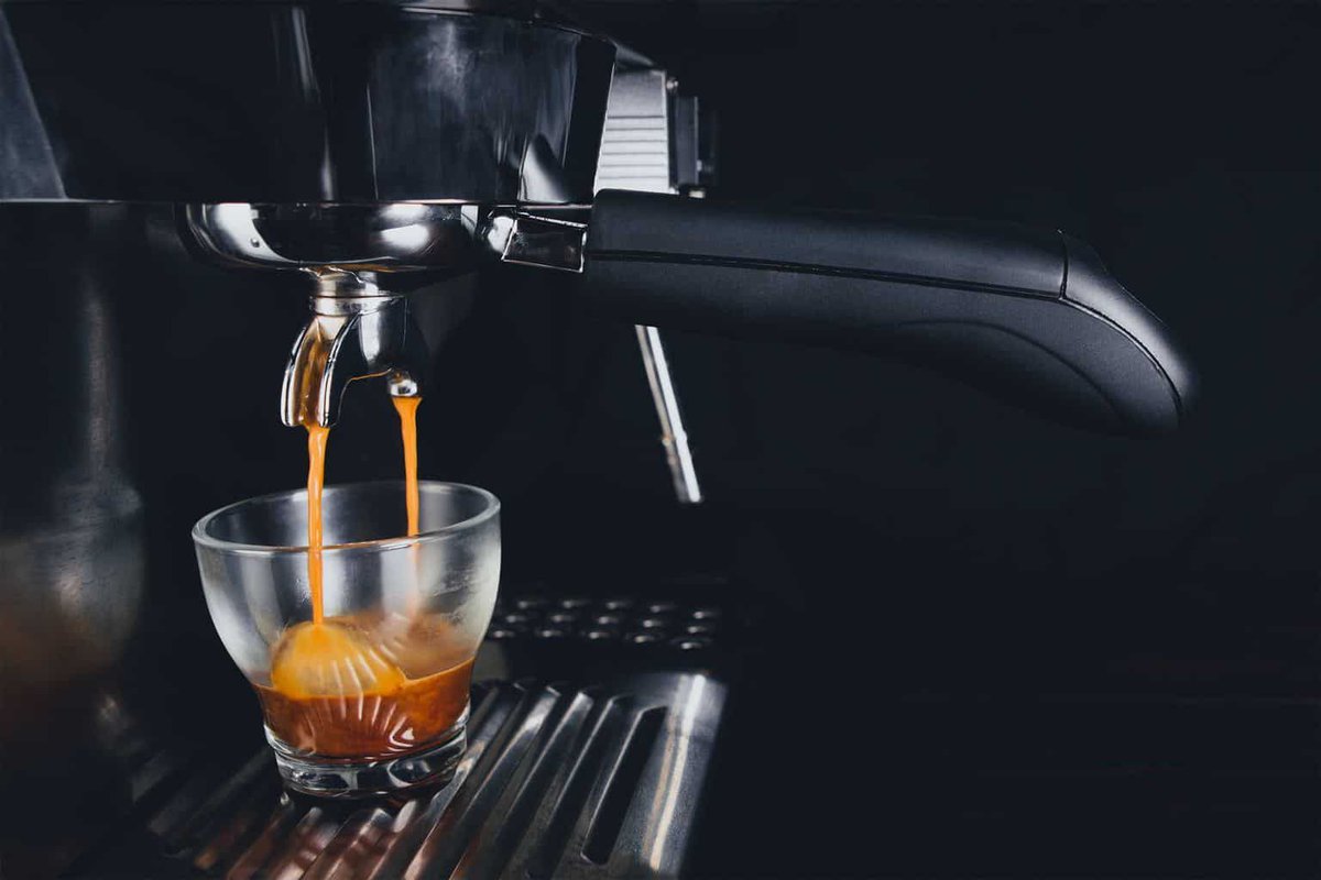The best espresso machines under $200 reviewed - make great coffee and save money! #coffee buff.ly/2Mu4jjs