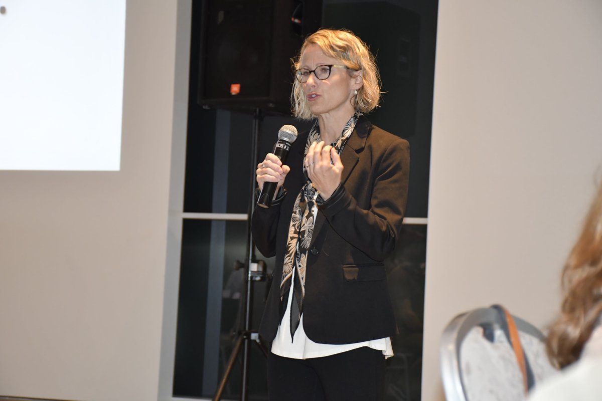 SIRCtweets's tweet photo. How can we recruit women coaches?
“It is as simple as 'find them and ask them," said #SCRI2019 keynote speaker Nicole M. LaVoi, @DrSportPsych https://t.co/i71ETHaQrM