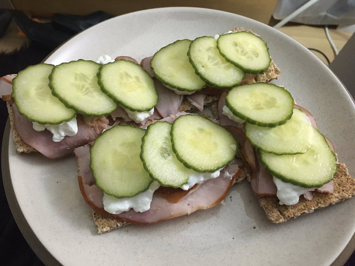 SWLinEaglesnest's tweet photo. The day started and finished so well but I caved in the middle ๐ข given myself a swift kick up the backside and back on it tomorrow ๐๐#SlimmingWorld #kickupthebackside https://t.co/Ly6XpM4KQl