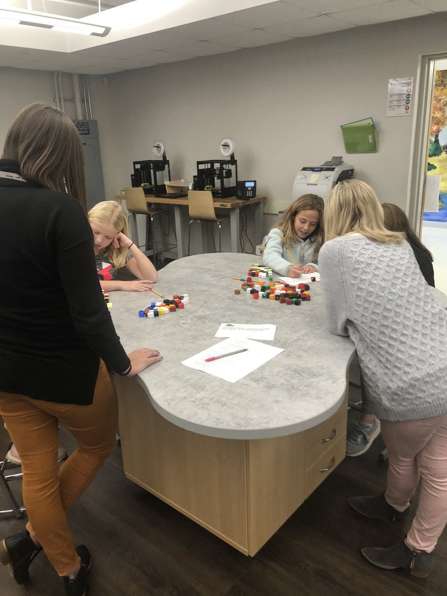 LaurenBird42's tweet photo. #smallgroupinstruction #professionallearning with #CiderMillWay #teachers facilitated by our #mathcoach @RRondano #wiltonwayct #labsite #mathematics #concretepictorialabstract #handsonlearning @abby_searfoss https://t.co/ytYTbabWE7
