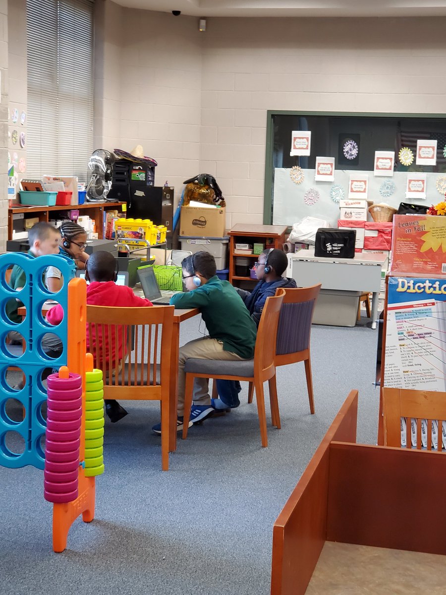 Mrs Simms tweet media