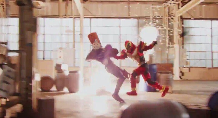 BraderAnd's tweet photo. Fight scene from epi 33 of #ryusoulger (koh uses max form for the first time) 🔥🔥⚡⚡

https://t.co/Na3xDyQmCc

  #toycollecting #bandai  #kamenriderryuki #nextlegend #omazio #timejacker #tokusatsufan #supersentai #toku #tokufans  #tokusatsu_universe #kiryuusentou #kiryuusento https://t.co/Jy0KIrrLPi