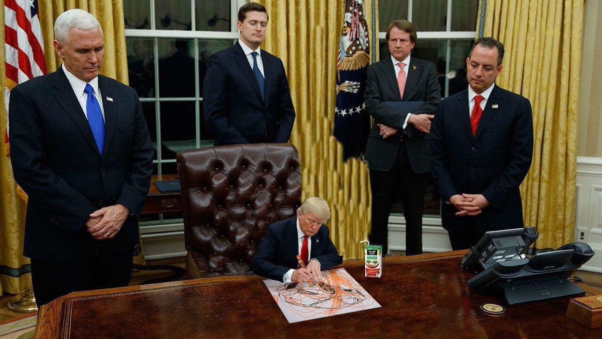 ArenaCops's tweet image. 😎😏 It's ignorant fatal BS!
Let Trump try to draw smilies on golf balls &amp;amp; it would look like this👇👇.
You wouldn't seriously entrust anyone like that with the presidency. 

#DrainTheTrump #SeriouslyRumDum #MobbedUp #AbuseOfPower