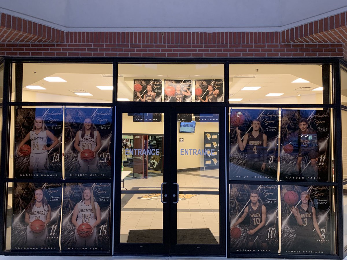 ArdmoreBasketb1's tweet photo. Senior banners are up!!🔥🔥🏀⛹🏼‍♂️ https://t.co/62vhKemZJD