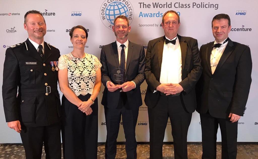 Well ⁦@_ERSOU⁩ only went and won a #WorldClassPolicing award with operation polarity! Fantastic result and brilliant recognition. This was a pathfinder operation for cyber crime involving a huge DDOS attack which generated data equivalent to 50 million pages of A4!! 🎉🎉👏