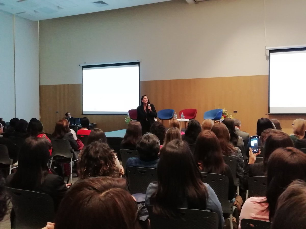LHH_PERU's tweet photo. #Ahora | Nuestra Presidente Ejecutivo, @InesTemple, en el #OwitDay2019 compartiendo un espacio de diálogo, empoderamiento e igualdad de oportunidades. @OWITPERU https://t.co/YwuWPu7VPK