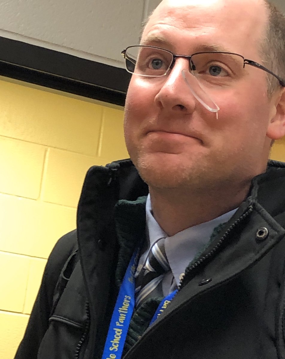 WeReadAndWrite's tweet photo. @BCMSroar AP @SPPS_Richardson was reading so intensely- he popped out a lensπ
#LeadReader
#ItsWhatWeDo https://t.co/54LRrIHpSl