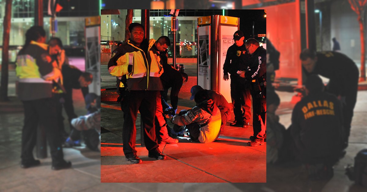 petapixel's tweet image. Photographer wins $345,000 settlement after being arrested while taking pictures of paramedics responding to an overdose in Dallas: petapixel.com/2019/11/14/pho…