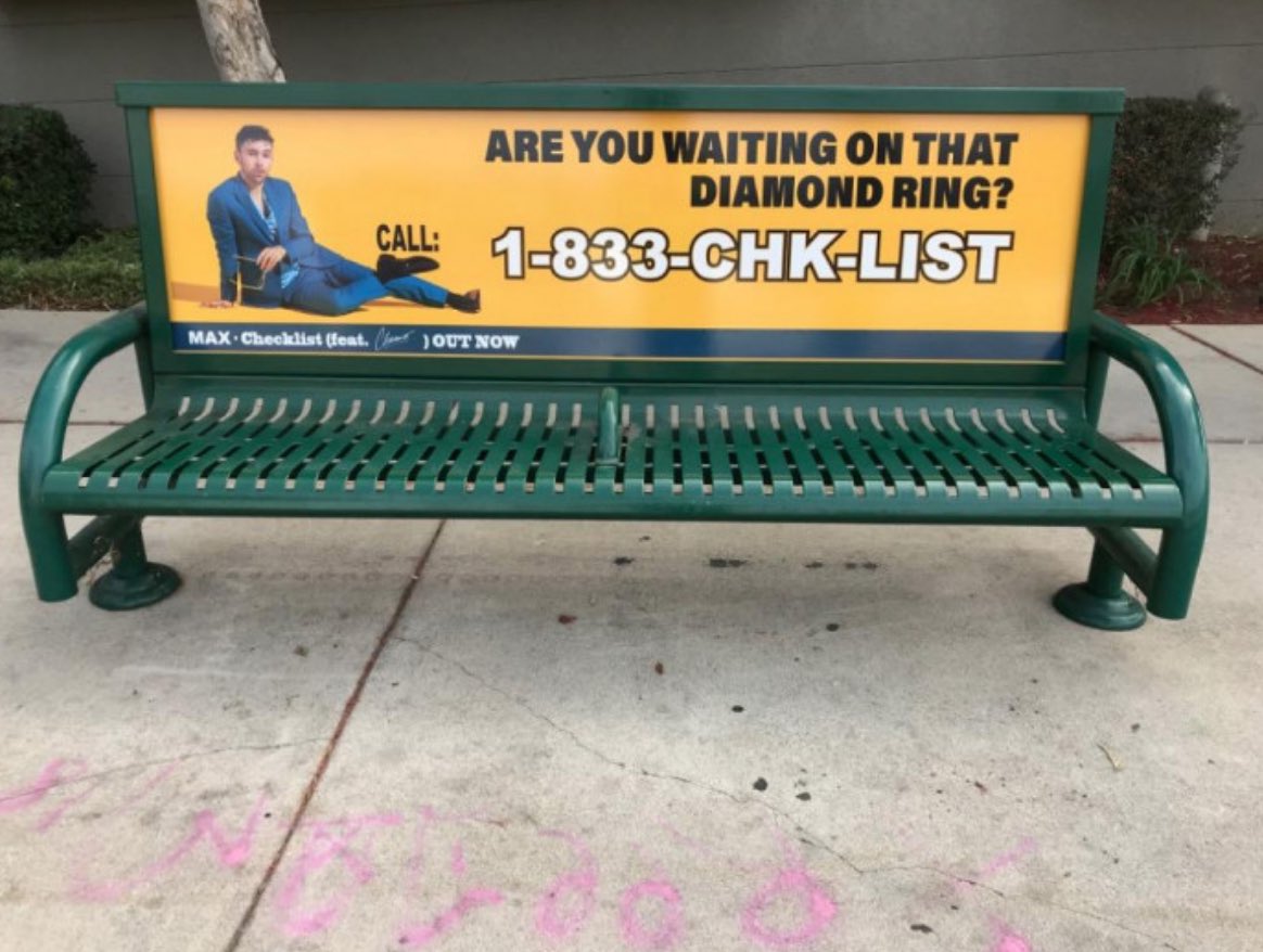 MAXMusic's tweet photo. HI...

THESE ARE ALL OVER LA..

IM DYING 😂😂😂.. https://t.co/RUcEVPnqGw
