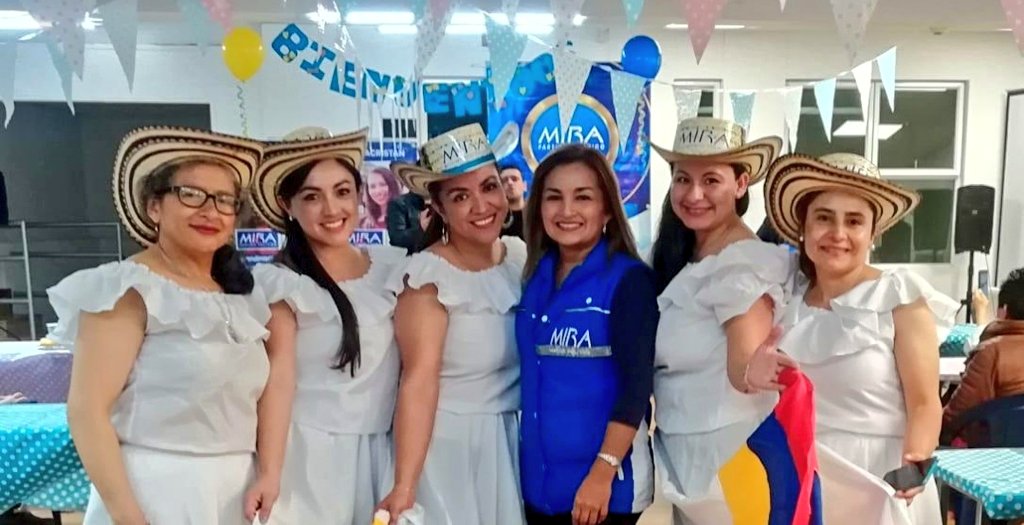 En #DiadelaMujerColombiana queremos destacar el gran rol que desempeñan las mujeres en la sociedad y familia.

Mujeres que luchan día a día por sus familias, que emprenden para fortalecer la economía del país, y aportan políticamente para lograr una Colombia mejor para todos.
