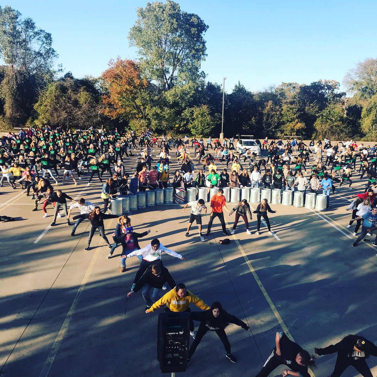 CDragonBand's tweet photo. Prepping for playoffs and LIDS #godragons #expectexcellence #playoffs https://t.co/me2a63WwYD