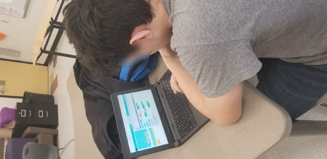 mselliottKPDSB's tweet image. #codersgottacode @beaverbraess in Ms. Boyd&apos;s grade 8 class! They learned what coding is, the importance of learning it, and then applied their learning to code their own video game and were introduced to #Sphero. #kpdsbpride #kodabinnovates @learningcode  @codeorg #HourOfCode