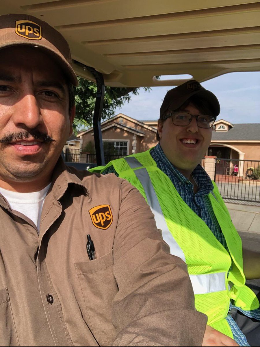 StudioUps's tweet image. 2 new helpers ready to deliver from our pods. Kimberly and Tanner will have safety first attitudes while delivering from golf carts. #helpersmiles #PVDsmiles @KellyDeblaere @UPS_SF_safety