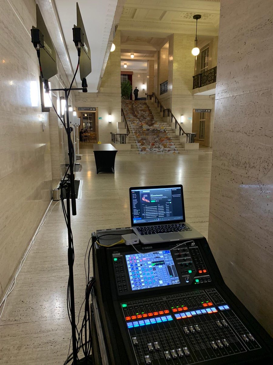 RGJonessoundeng's tweet image. “One feast, one house, one mutual happiness.” Gala dinner and auction @SenateHouseLib @DiGiCo_official #sd11 @MartinAudioLtd #DD12 #DD6