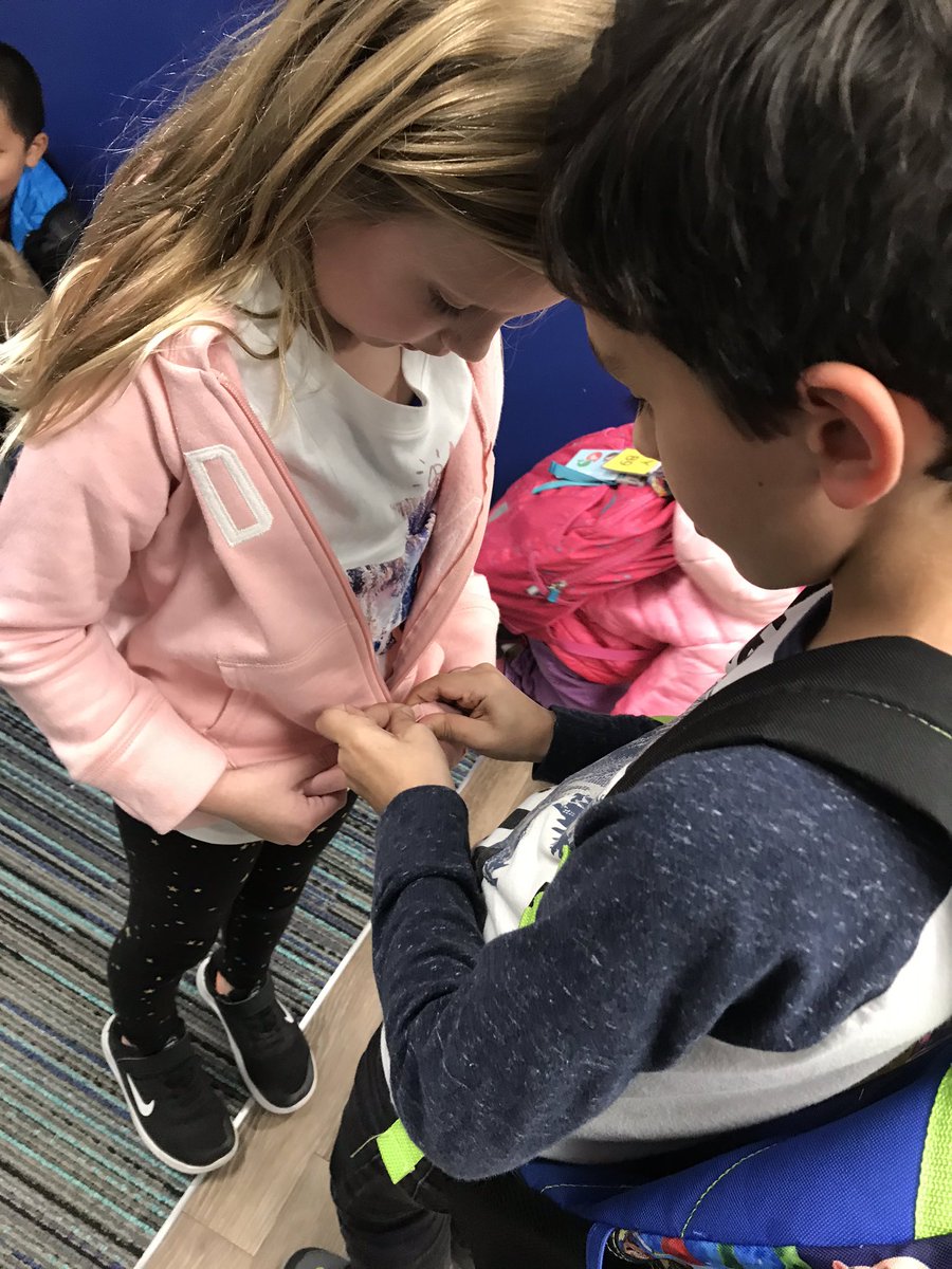 She asked me to zip up her jacket and he stepped in! My ❤️was so full!! #creechpride