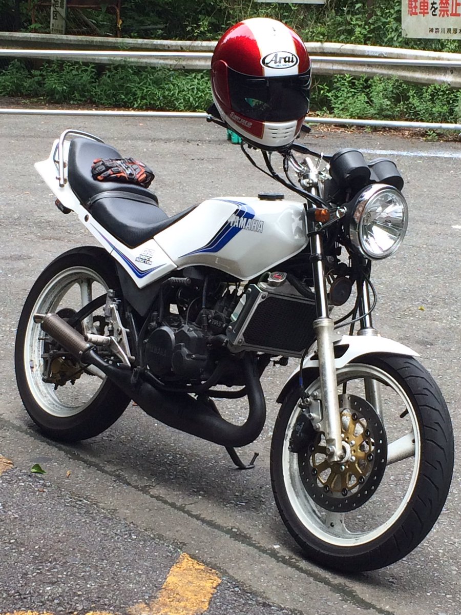 sepia_vauz's tweet photo. バイク乗りたい〜🥺
でも膝が全然曲がらないから、バックステップ装着したバイクはしばらく乗れないのかな…
スクーターだな〜
#VF750F #RC15
#CBR250R #MC17
#RZ125 #1GV
#MonkeyBaja https://t.co/Z4nxYMhrcM
