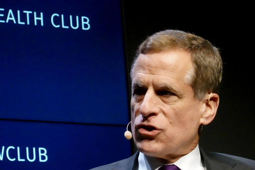 Fed's Kaplan says strong consumer will help the U.S. economy avoid recession in 2020 https://reut.rs/2CMijm1