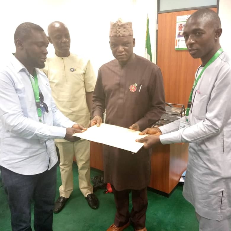 calped4devt's tweet photo. @kumai_akau and @yayandi3 led civil society partners from Jema'a &amp; Sanga LGA to submit #CommunityDevelopmentCharter to their House of Representatives members for consideration into the 2020 Federal Government Budget.

@ogpkaduna
#KDCitizensEngageBudget https://t.co/ZAFq5813h5