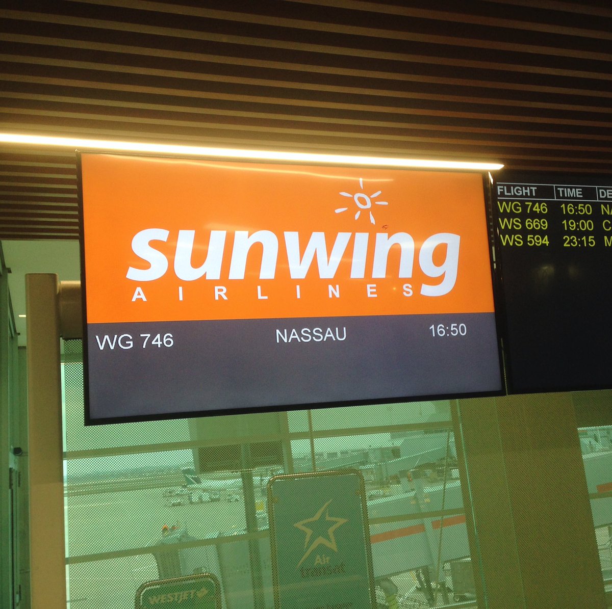jay_eatz's tweet photo. @Candace_Dx @SunwingVacay I just returned from a @SunwingVacay #1tothesun https://t.co/0VTp04A24w
