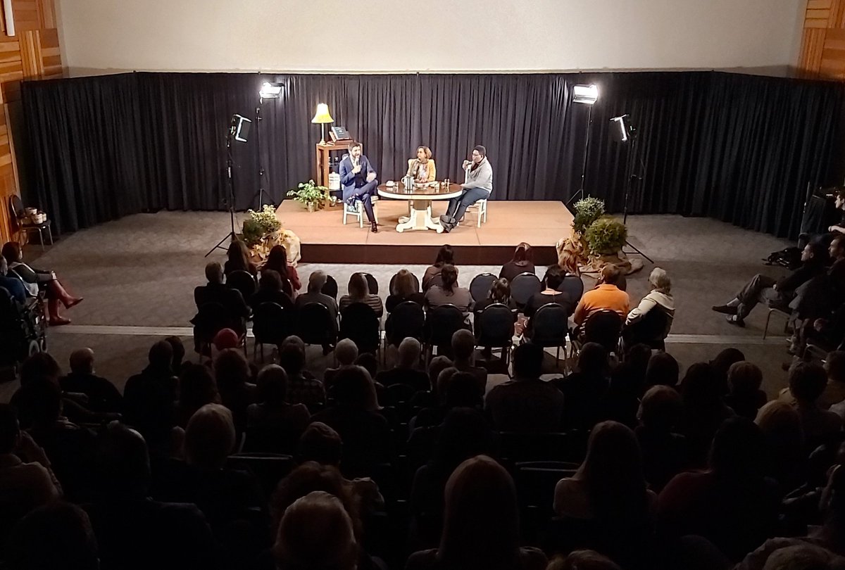 ChooseCornwall's tweet image. "Small communities are a great opportunity for newcomers" says Tareq Hadhad @TareqHadhad @BernadetteClem #ChooseCornwall #KitchenTableTalk