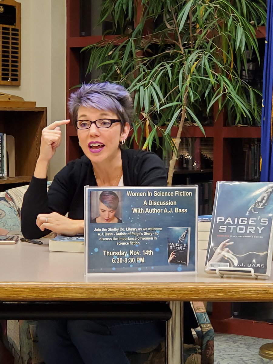 It was so awesome having @AnjikoZ here tonight! The teens loved talking with her and getting her feedback! #LocalAuthors #HoosierAuthor #PaigesStory #WomenInSciFi #SciFi