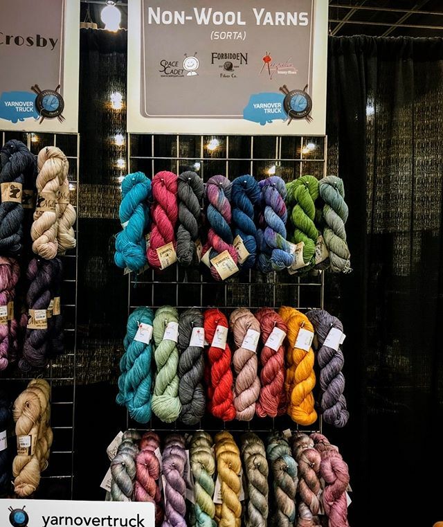 Anzula's tweet image. Bringing the Non-Wool (sort of) love to #stitchessocal this weekend! Head over to the @yarnovertruck booth to smoosh that yummy yarn and pick the perfect skeins for your next project!

#stitchessocal #stitches #anzula #luxyarnforlife #yarn #knit #crochet… ift.tt/33YHU7z