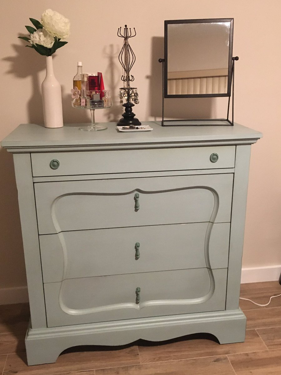 ChristyG2010's tweet photo. When your @joannagaines @chipgaines Magnolia Home Silhouette Chest you’ve saved for gets delivered ... you literally cry tears of joy! Thank you for creating such beautiful pieces. Now to save for the Trellis Bed ... 12 month countdown starts NOW!! #magnoliablessed #fixerupper https://t.co/oS23jqhh97